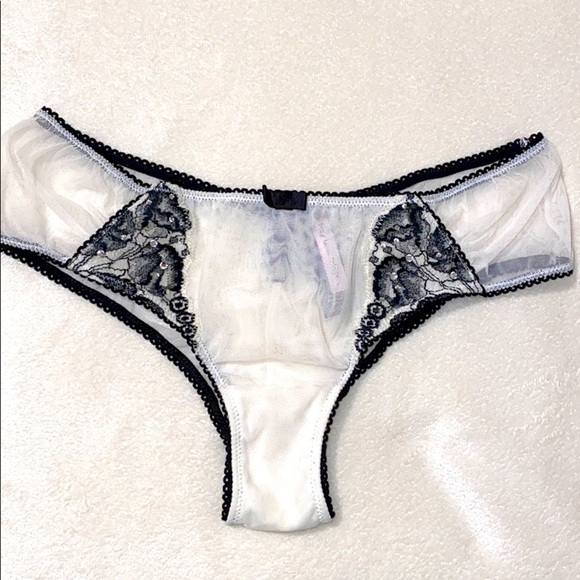 VS SEXY LITTLE THINGS Gorgeous LACE Bikini Panty - Picture 1 of 7